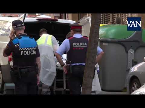 Los Mossos investigan la muerte violenta de una mujer en su casa en Esplugues