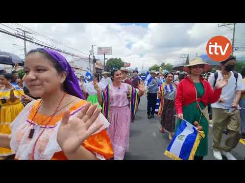 vibra San Salvador con desfile de la verdadera independencia.
