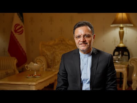 Poesía sin fronteras: El embajador iraní en China