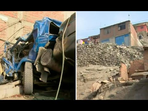 Huachipa: Camión cisterna cae sobre vivienda y familia vive de milagro