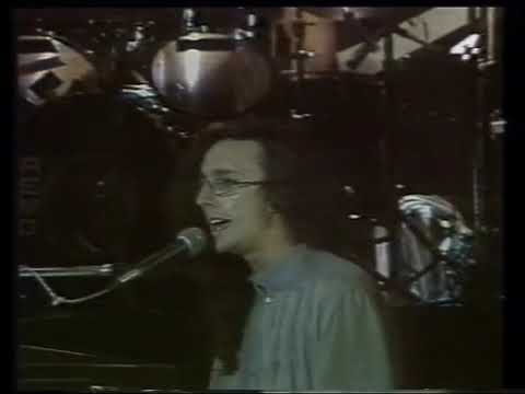 11 Y 6  FITO PAEZ  EN VIVO EN MONTEVIDEO ROCK II (1988)