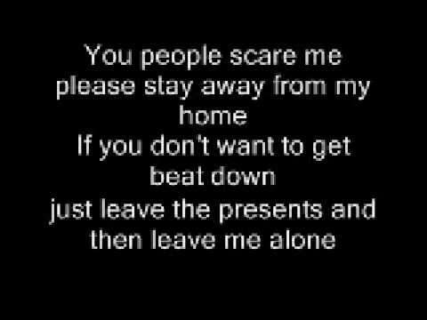 Blink 182 - I won't be home for Christmas ( Lyrics )