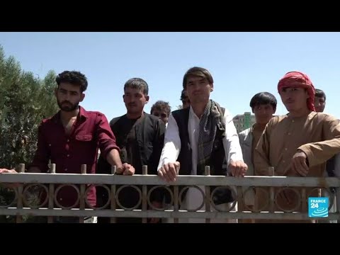 Afghanistan : en patrouille avec les Taliban dans les rues de Kaboul • FRANCE 24