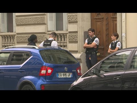 Décès de Jane Birkin : la police devant son domicile parisien | AFP Images