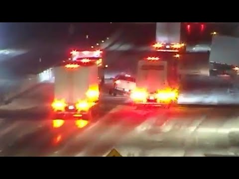 Trucks swerve to avoid hitting stalled pickup on Minnesota freeway