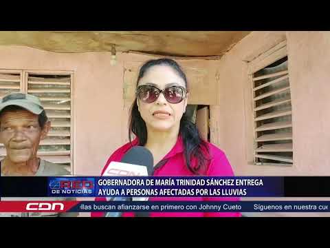 Gobernadora de María Trinidad Sánchez entrega ayuda a personas afectadas por las lluvias