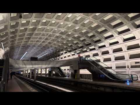 El Metro de Washington el más moderno y eficiente del mundo. ¿ Que cree usted ?