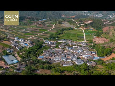 Médico dedica su vida a mejorar la salud en remota aldea rural de la provincia china de Yunnan