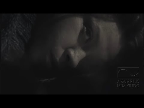 Melly Goeslaw - Kembalikan Senyumku | Official Music Video