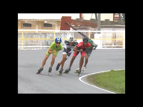 Entrenan fuerte escolares del patinaje de carrera en Cienfuegos