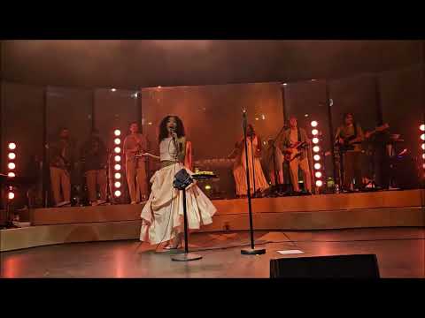 Olivia Dean - Danger @ Eventim Apollo, Hammersmith, London 04/05/24