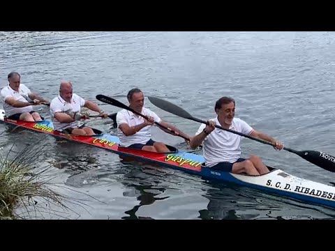 José Ramón López Díaz-Flor se reúne con las leyendas del piragüismo