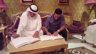 فيديو : سامي الجابر يوقع عقد تدريب نادي الشباب