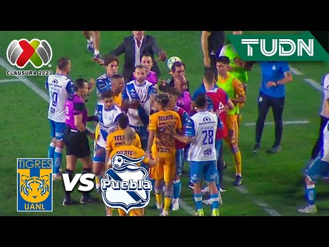 ¡Se armó la BRONCA en las bancas! | Tigres 1-1 Puebla | CL2023 - REPECHAJE | TUDN