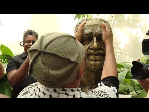 Writer Alice Walker unveils bust of American writer Langston Hughes in Havana