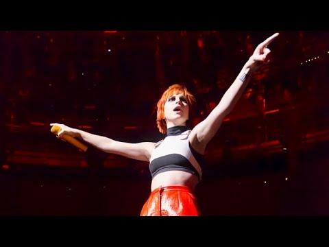 Paramore - Daydreaming (Live at iTunes Festival 2013)