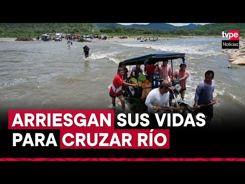 Piura: transeúntes arriesgan sus vidas cruzando río Serrán tras desborde