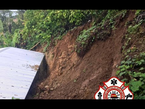 Vivienda afectada por deslizamiento de tierra en San Pablo