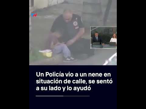 Un policía vio a un nene en situación de calle, se sentó a su lado y lo ayudó