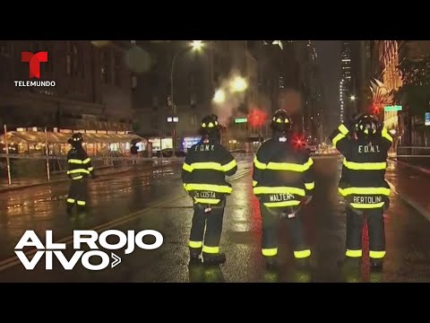 Grúa sin control lanza escombros a la calle en Nueva York | Al Rojo Vivo | Telemundo
