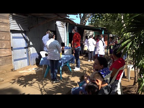 Acercan atención médica gratuita a familias del barrio El Recreo