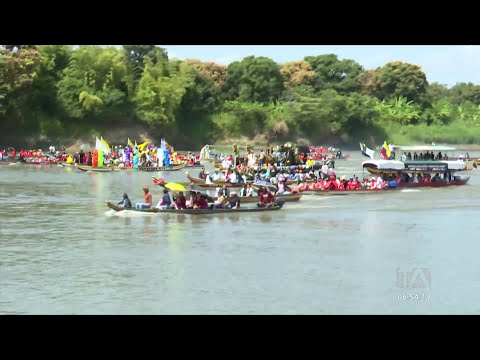 La tradicional procesión fluvial en honor al 'Cristo Negro' se realizó en Daule