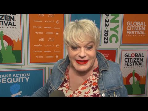 Eddie Izzard says she thinks people respect her honesty when discussing being transgender