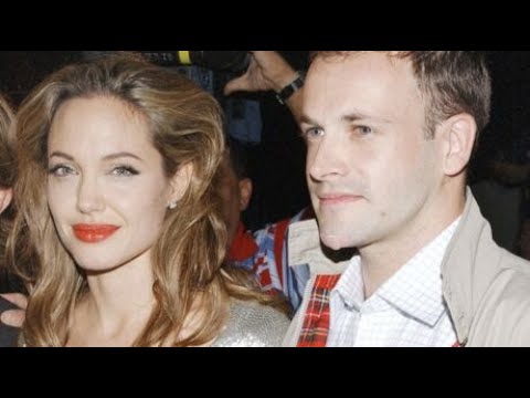 Angelina Jolie a-t-elle retrouvé l'amour dans les bras de son premier mari, Jonny Lee...