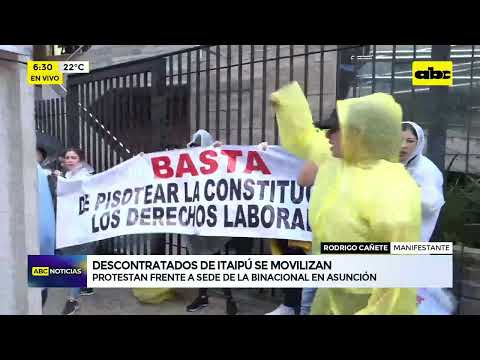 Descontratados de Itaipú protestan frente a sede de la Binacional en Asunción