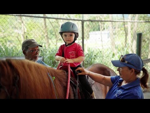 “Me siento libre: niños descubren el arte de la equitación en Gurabo