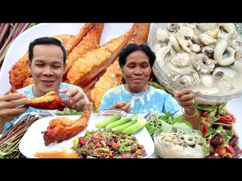 หางหมูอบกรอบ-กรอบแบบฟินๆกับตำถ หางหมูอบกรอบ-กรอบแบบฟินๆกับตำถ
