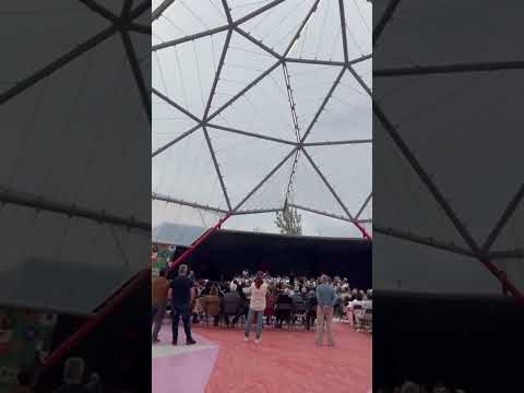 Concierto en la cúpula geodésica de La Granja en San José