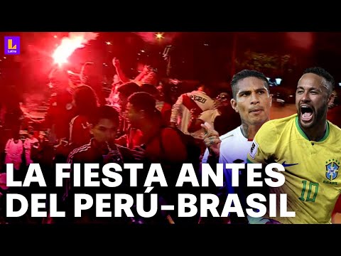 Hinchas peruanos arman la fiesta rumbo al partido con Brasil