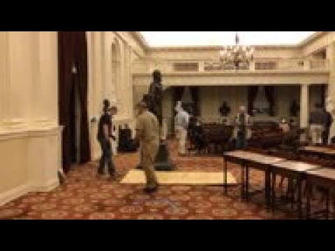 VA removes Confederate statues from state Capitol