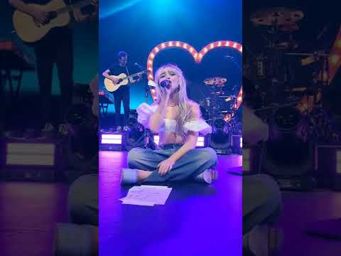 Sabrina Carpenter - Decode (Live at Samsung 'Summer Of Galaxy' concert)