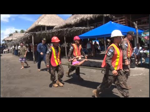 Simulacro por tsunami en playa Las Tunas en el departamento La Unión