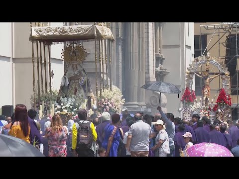 Peruvians celebrate Palm Sunday with Mass and processions