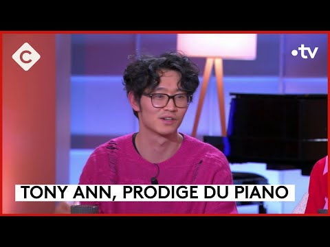 Tony Ann, le pianiste qui valait 1 milliard de vues - C à Vous - 05/06/2024