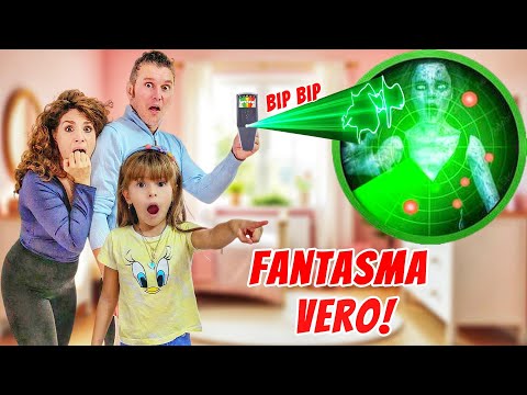 AURORA DA LA CACCIA AL FANTASMA IN CAMERA SUA CON CAPITAN DAD E MANMA GIÒ! EP.2