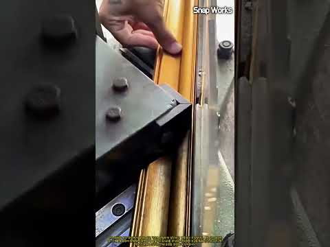 틈새 없는 완벽한 액자 프레임을 만드는 비밀 #worker #process #corner #assembly #maker