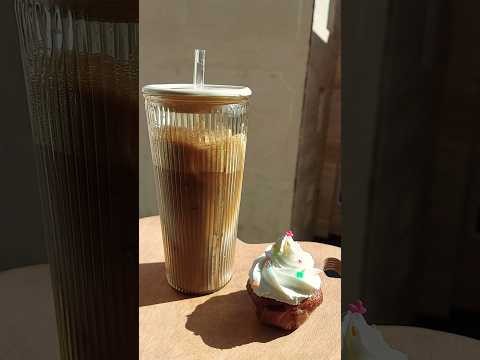icedcoffee is delicious 😋 cupcake #asmr #coffee #chocolate #hotcoffee #chocobar #icedcoffee #latte