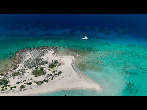 Anchored in the middle of the nowhere... Day 4 and 5 - bahamas - EP. 3 video thumbnail