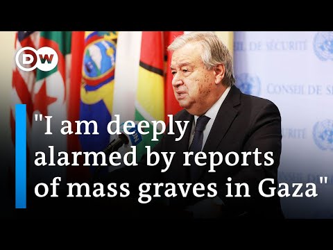 Israel says over 300,000 flee Rafah, UN calls for investigation into Gaza mass graves | DW News