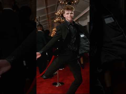 Grammys Glambot throwback with @colewalliser @RecordingAcademy #grammys #glambot #cole