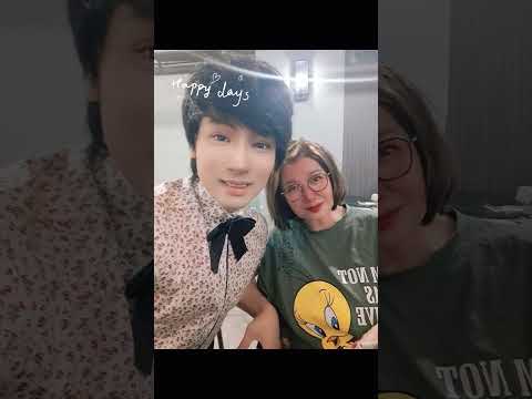 和Connie姐霞姐文哥簡單美食甜品小聚品嚐美食喔！​#店家治製的開心果巴斯克蛋糕好好吃呀！🥰​#香港觀塘區工業大廈美食探店喔！