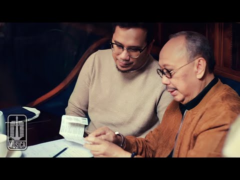 Ebiet G. Ade & Adera - Untuk Kita Renungkan (Official Music Video)