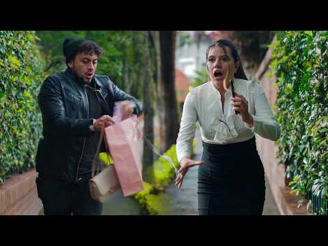 Le robo a esta hermosa mujer por una buena razón