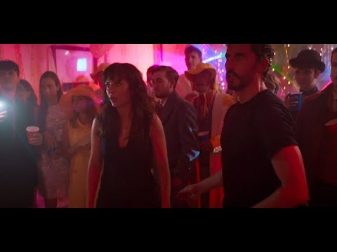 Mamá o Papá - Clip Baile