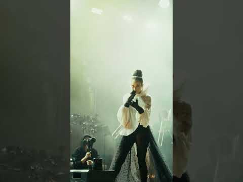 This is how a Witch sounds! In Bulgaria with @ApasheOfficial