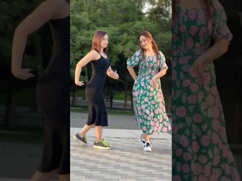 İki Bacidan Belə Rəqs Heç Gözləmirdik 😱